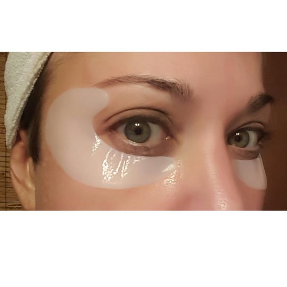 Tatcha Luminous Deep Hydration Eye Masks - Picture 3 of 3